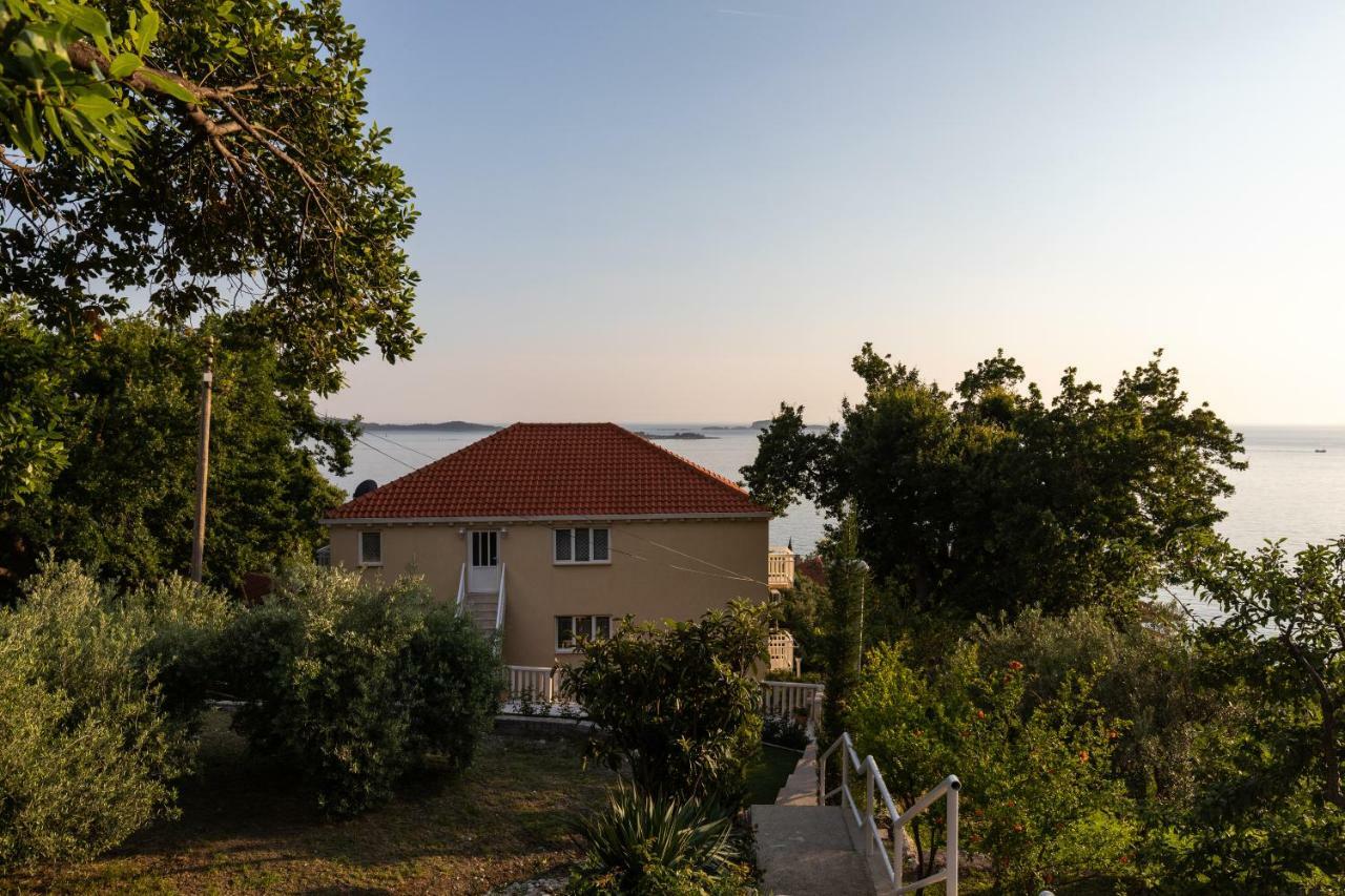 Apartments Belenum Mlini Bagian luar foto